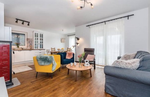 Drnis House | 3 bedroom accommodation in Pakovo Selo