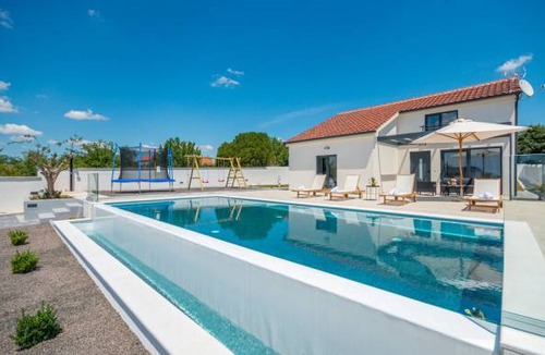 Skabrnja House | 3 bedroom accommodation in Skabrnja