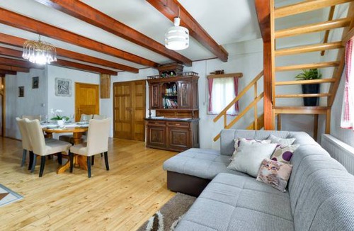 Bedenica House | 3 bedroom accommodation in Bedenica
