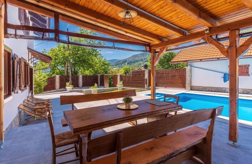 Vrbovsko House | 3 bedroom accommodation in Vrbovsko