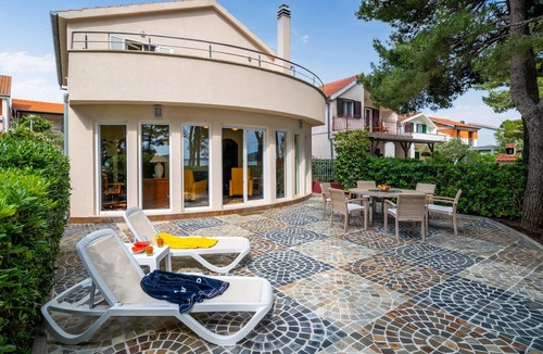Jadrija House | 3 bedroom accommodation in Sibenik