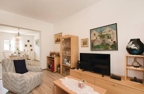 Ruzic House | 3 bedroom accommodation in Ruzic