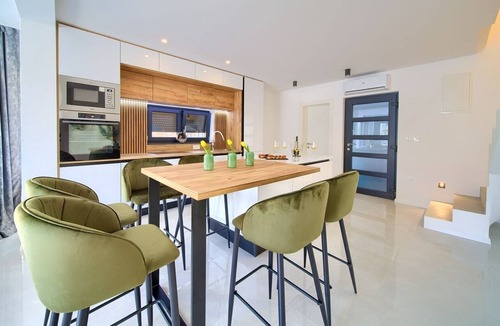Bogovici Apartment | 3-bedroom apartment in charming Radići with WiFi, AC. Enjoy your stay