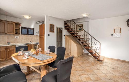Cesarica House | 3 Bedroom Awesome Home In Cesarica