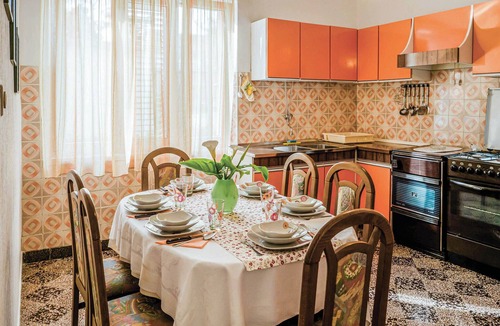 Banjol House | 3 bedroom beach front home in Banjol