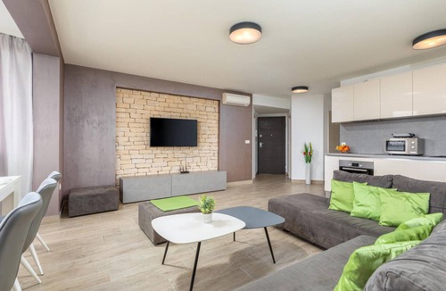 Pjescana Uvala Apartment | 3 bedroom cozy apartment in Pjescana Uvala