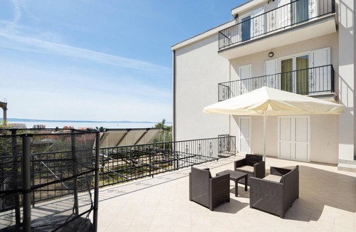 Podstrana Apartment | 3 bedroom cozy apartment in Podstrana