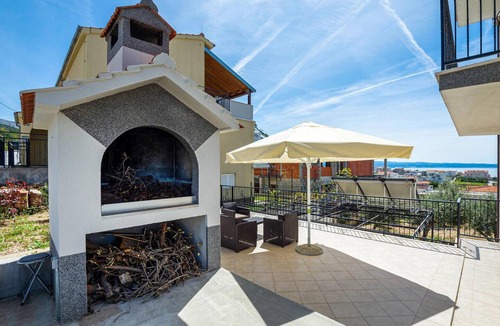 Podstrana Apartment | 3 bedroom cozy apartment in Podstrana
