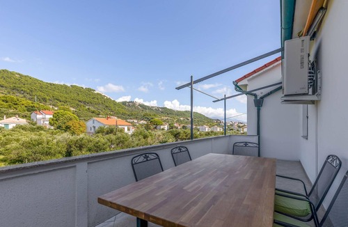 Banjol Apartment | 3 bedroom cozy apartment in Banjol