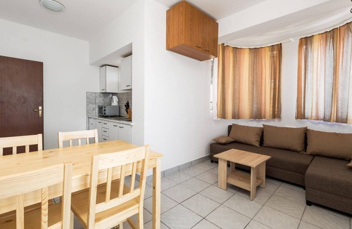 Prizna Apartment | 3 bedroom cozy apartment in Prizna