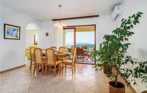 Martinski Apartment | 3 Bedroom Lovely Apartment In Nedescina