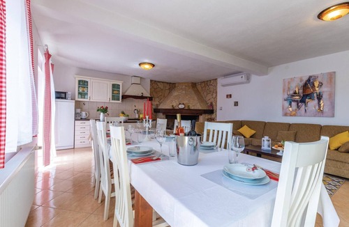 Sestanovac House | 3 bedroom lovely home in Katuni