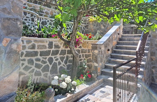 Obrovac Apartment | 3 bedroom nice apartment in Obrovac