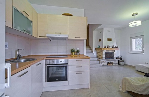 Duga Resa House | 3 bedroom nice home in Donji Zvecaj