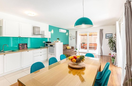 Mravince House | 3 bedroom nice home in Mravince