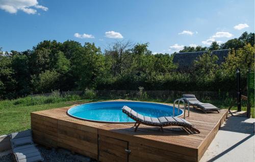 Petrinja House | 3 Bedroom Nice Home In Vurot