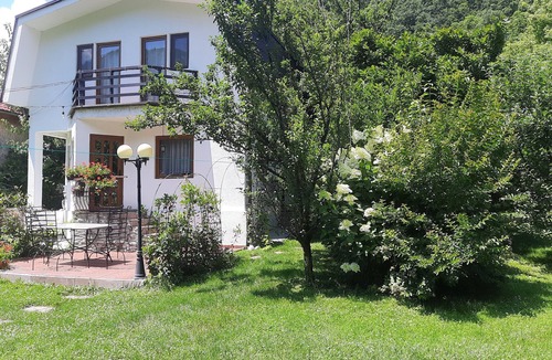 Baile Herculane Villa | 3-bedroom villa in superb place at Băile Herculane, self checkin Anastasiahouse