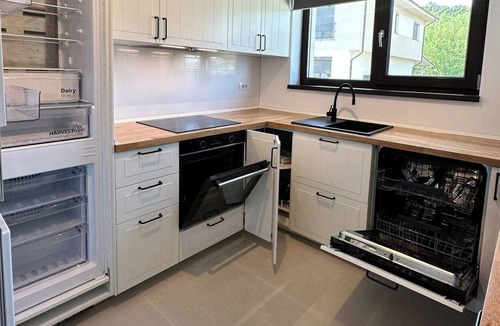Corbeanca Villa | 3 Bedrooms, office and kitchen, near Therme
