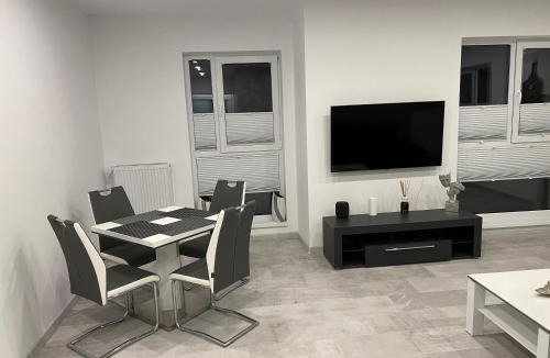 Militari Apartment | 3-Room Penthouse Cityview with Terrace W12+W13