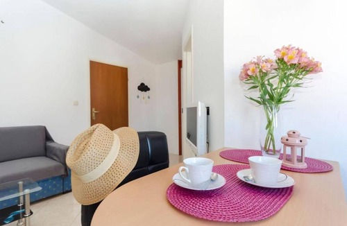 Vodice Apartment | 32 m² Apartment ∙ 1 bedroom ∙ 3 guests