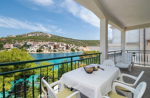Primosten Burnji Apartment | 34 m² Apartment ∙ 1 bedroom ∙ 4 guests