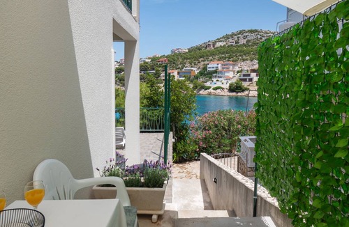 Primosten Burnji Apartment | 34 m² Apartment ∙ 1 bedroom ∙ 4 guests