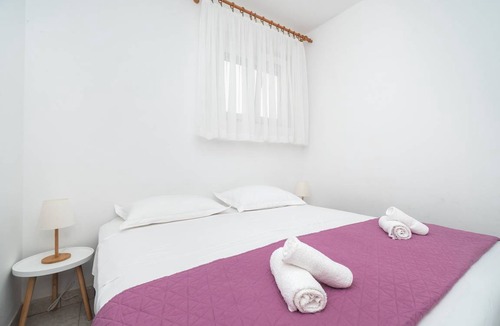 Primosten Burnji Apartment | 34 m² Apartment ∙ 1 bedroom ∙ 4 guests