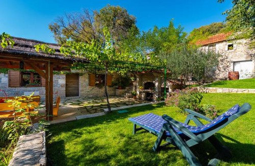 Stankovci House | 4 bedroom accommodation in Stankovci