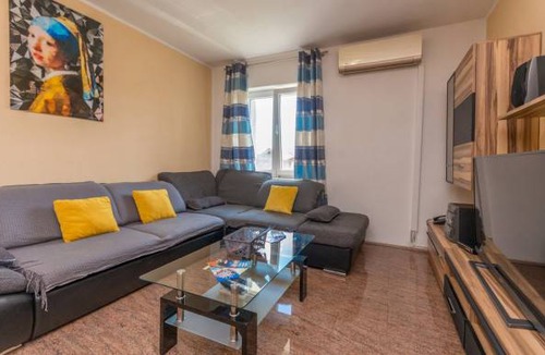 Pristeg House | 4 bedroom accommodation in Pristeg