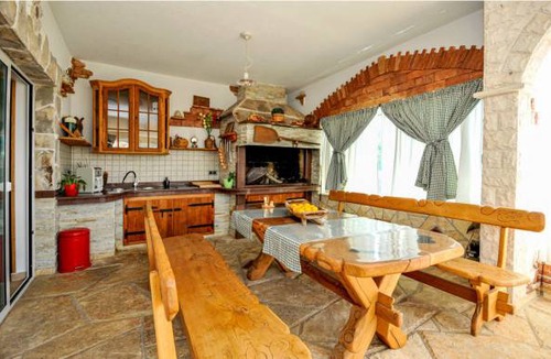 Plano House | 4 bedroom accommodation in Trogir