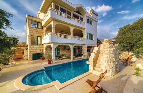 Plano House | 4 bedroom accommodation in Trogir