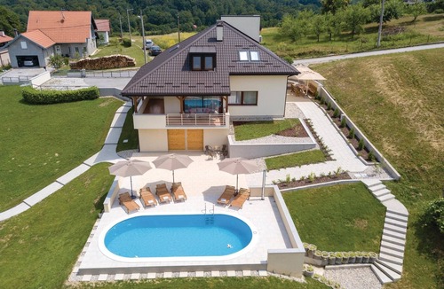 Kupinecki Kraljevec House | 4 bedroom accommodation in Starjak