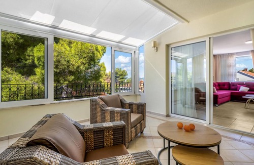 Zaboric House | 4 bedroom amazing home in Zaboric