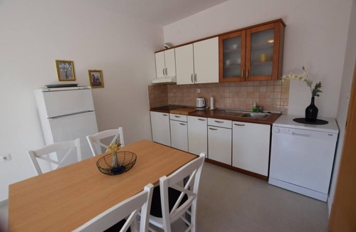 Mandre House | 4-bedroom house in delightful Mandre with private swimming pool