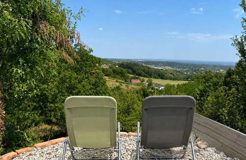 Jastrebarsko House | 4 bedroom nice home in Jastrebarsko