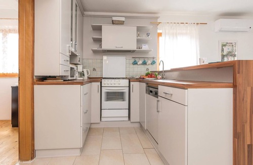 Maslenica House | 4 bedroom stunning home in Maslenica