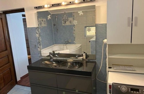 Balotesti Villa | 4-bedroom villa in charming Balotești with WiFi, AC