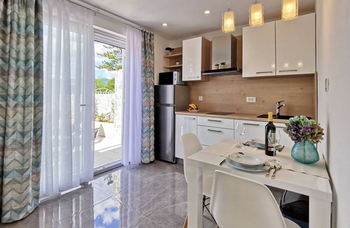 Silo Apartment | 4-star Studio Apartment 10m from Sea , More