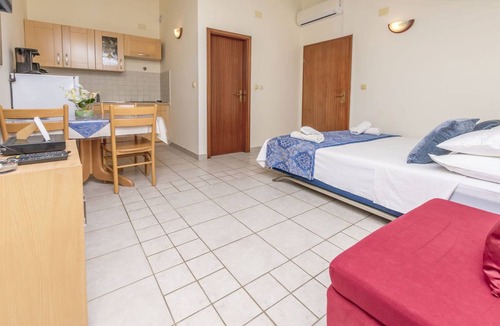 Primosten Burnji Apartment | 40 m² Apartment ∙ 1 bedroom ∙ 4 guests