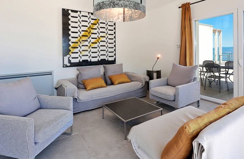 Sveta Jelena House | 400 m² House ∙ 5 bedrooms ∙ 10 guests