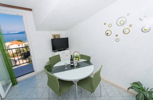 Municipality of Trogir Apartment | 41 m² Apartment ∙ 2 bedrooms ∙ 4 guests
