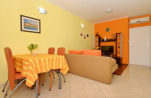 Municipality of Trogir Apartment | 43 m² Apartment ∙ 2 bedrooms ∙ 5 guests