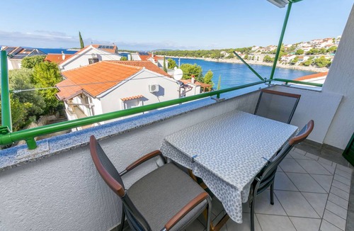 Primosten Burnji Apartment | 46 m² Apartment ∙ 1 bedroom ∙ 4 guests