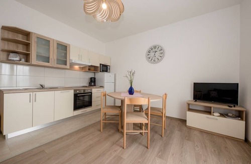 Rab Town Apartment | 47 m² Apartment ∙ 2 bedrooms ∙ 5 guests