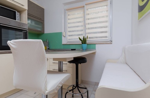 Dugi Rat Apartment | 48 m² Apartment ∙ 2 bedrooms ∙ 7 guests