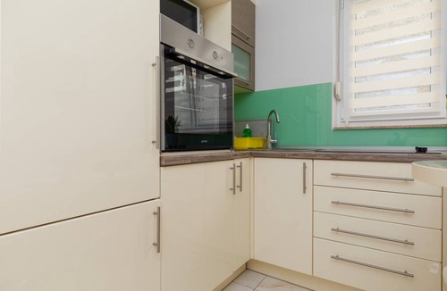 Dugi Rat Apartment | 48 m² Apartment ∙ 2 bedrooms ∙ 7 guests