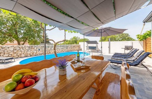 Dracevac Ninski House | 5 bedroom accommodation in Dracevac Ninski