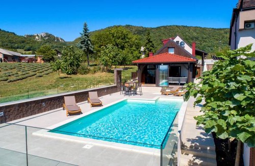 Kalnik House | 5 bedroom accommodation in Kalnik