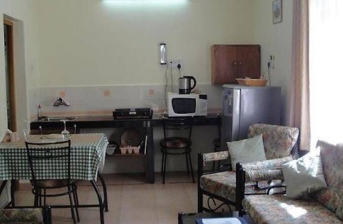 Sernabatim Villa | 5 Bedroom bungalow with private pool at Goa garden Resort, Colva, South Goa