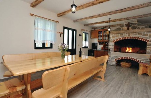 Lisane Ostrovicke House | 5 bedroom accommodation in Lisane Ostrovicke